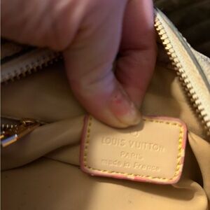 Louis Vuitton Beige Women's Bag